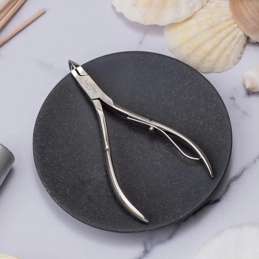 Cuticle clipper